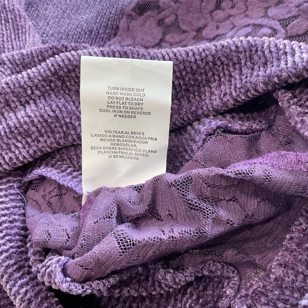 Taylor & Sage Chenille Sweater with Lace Plum Purple NWT Medium Lightweight - Picture 8 of 8